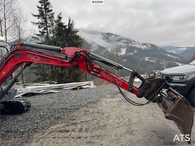 Excavator pe șenile Wacker Neuson 50Z3 RD tracked excavator with digging bucket and
