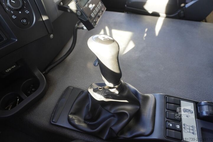 Kyld lastbil Renault D19 Wide 4x2 E6 / Lamberet 22 EPAL refri