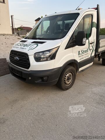 Pick-up dodávka Ford Transit 100