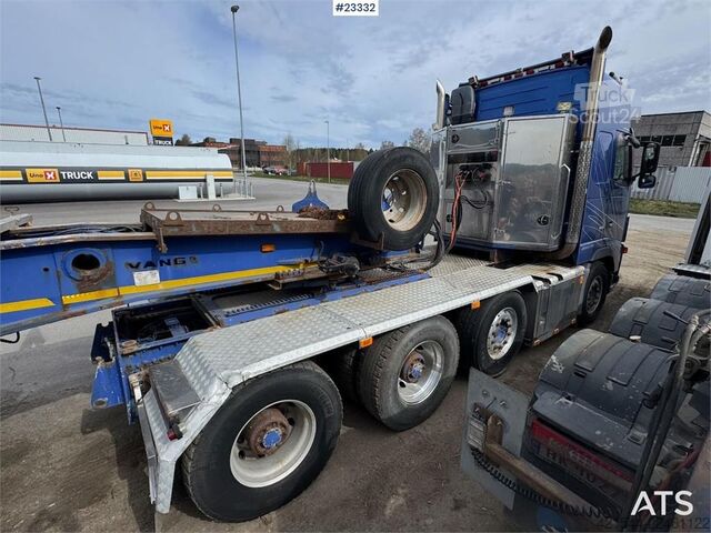  Volvo FH16 660 8x4 heavy haulage tractor with hydraulics