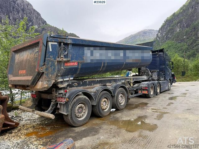  Volvo FH540 6x4 tractor unit with a 2017 3-axle Langendo