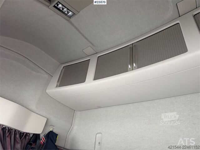Standard-SZM Volvo FH16 -650 tractor unit w/ tandem lift. WATCH VIDEO