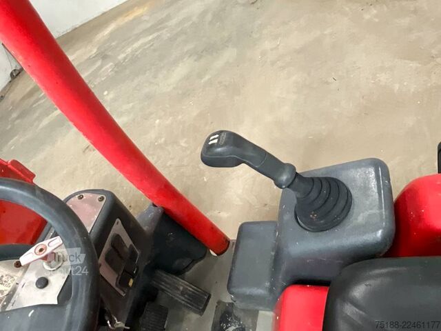  Ausa D 100 AHA