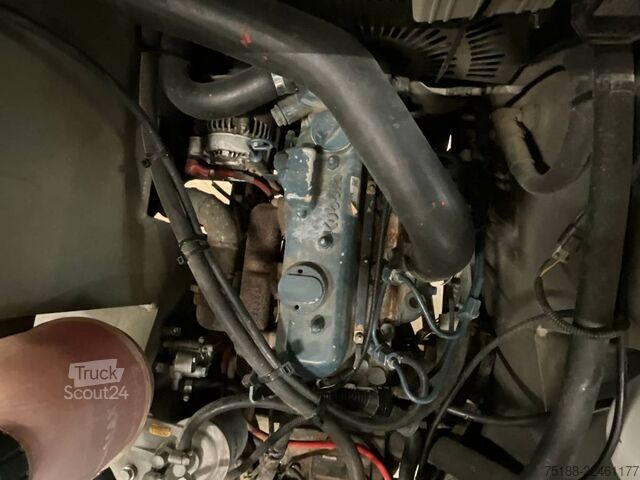  Ausa D 100 AHA