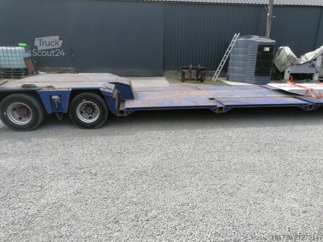 Nízka plošina CAMRO CN 26.20B low-bed semi-trailer/ Tiefbett