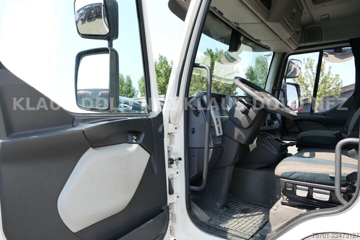 Фургон (грузовой автомобиль) VOLVO FL 240 Pritsche Plane Org 145000 km  LBW Euro 6