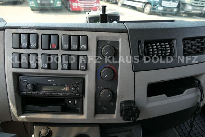 Фургон (грузовой автомобиль) VOLVO FL 240 Pritsche Plane Org 145000 km  LBW Euro 6