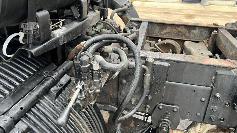 Kipper Volvo FL 6 - 15 (MANUAL PUMP / POMPE MANUELLE / LAMES...