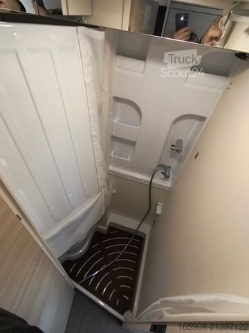 Autocaravana EURAMOBIL Van 595 HB Automatik Diesel Heizung