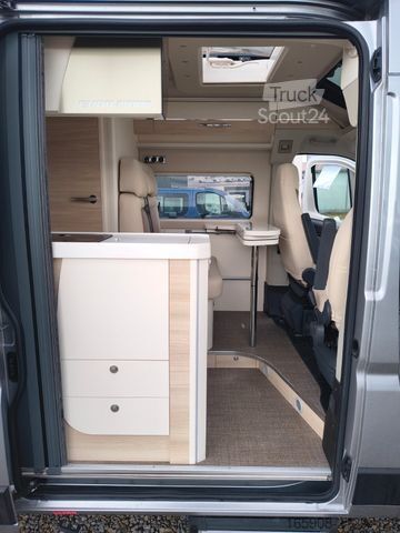 Autocaravana EURAMOBIL Van 595 HB Automatik Diesel Heizung