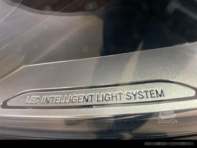 Mikroautobuss MERCEDES-BENZ V 300 d AVANTGARDE EDITION Lang AMG Line/Navi/BC