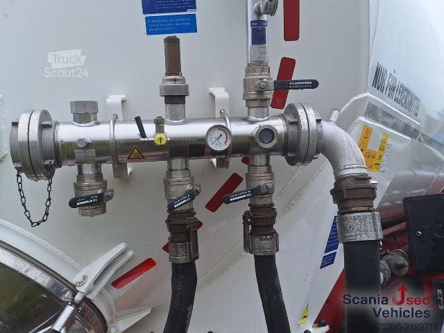 Remorque-citerne semi-remorque Kässbohrer Lebensmitteltank Kippbar SSK 40XS Neuwertig !!