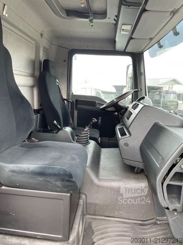 Samochód do przewozu napojów MAN TGM 22 250 Getränke Koffer  LBW 2000kg