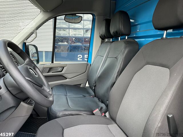  VW Crafter 35 2.0 TDI met Nieuwe Oprijcarrosserie
