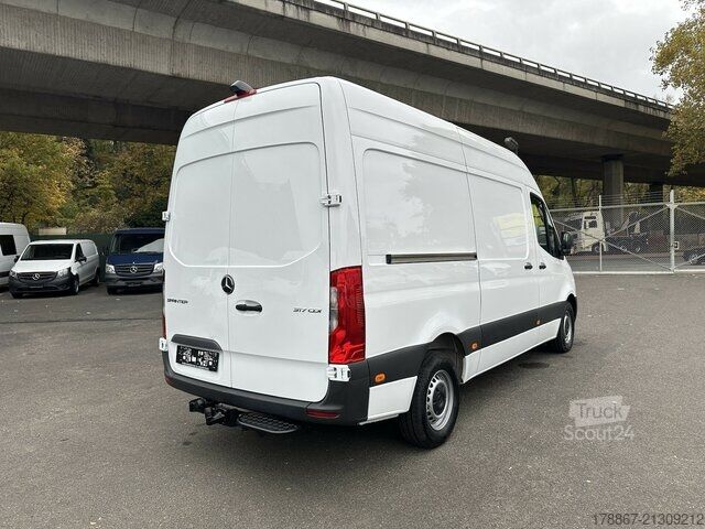 Dodávka s vysokou střechou Mercedes-Benz Sprinter 317 CDI RWD L2 3,5 to AHK Last
