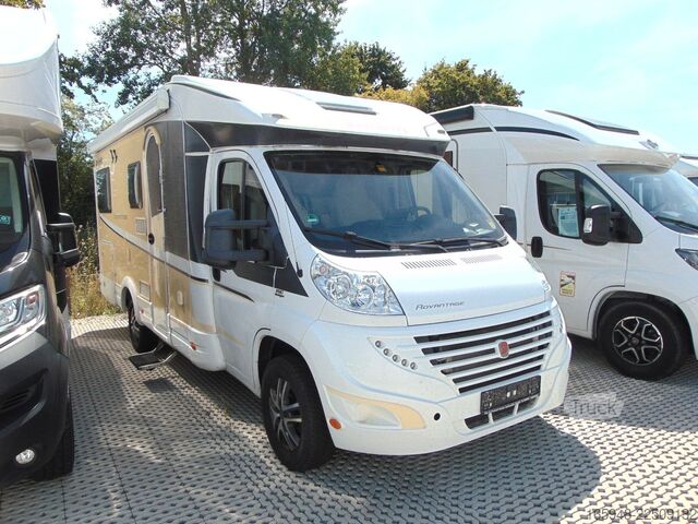 Halvintegreret autocamper DETHLEFFS T 6511