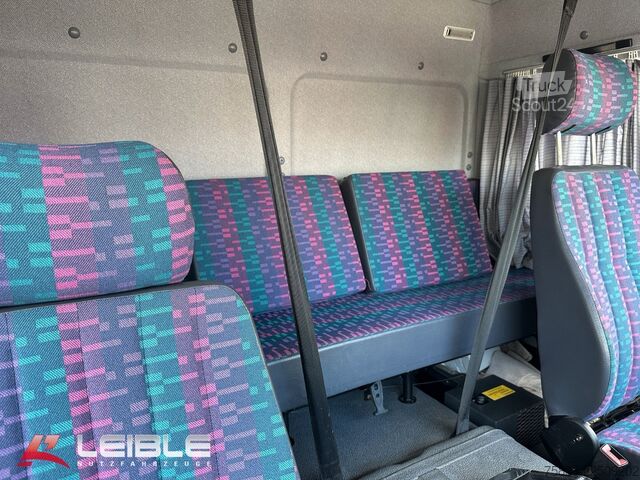 Furgone centinato MERCEDES-BENZ 811*Pritsche+Plane*DoKa*11Tkm*AHK*TOP*