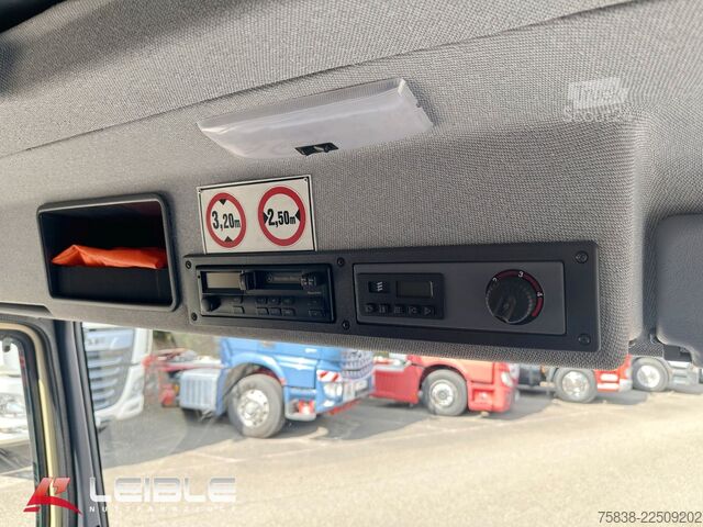 Furgone centinato MERCEDES-BENZ 811*Pritsche+Plane*DoKa*11Tkm*AHK*TOP*