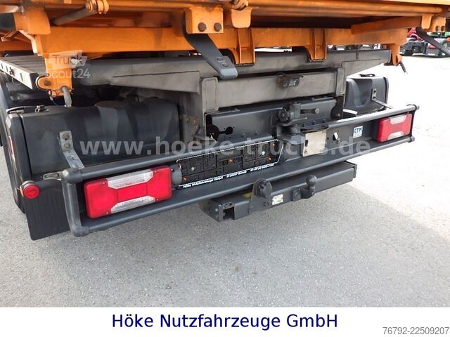 Furgone ribaltabile a tre lati IVECO 70 C 18 DoKa/Kipper/Palfinger Kran/Greifer/2xAHK