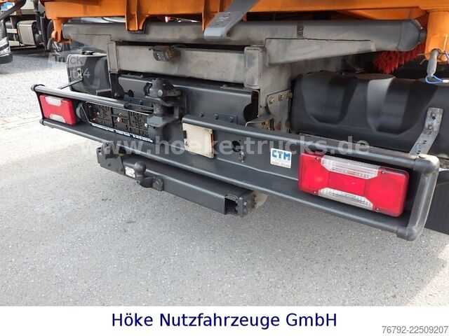 Furgone ribaltabile a tre lati IVECO 70 C 18 DoKa/Kipper/Palfinger Kran/Greifer/2xAHK