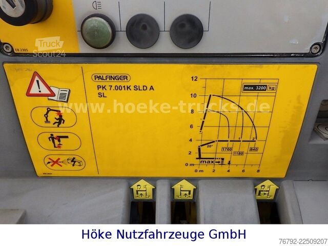Furgone ribaltabile a tre lati IVECO 70 C 18 DoKa/Kipper/Palfinger Kran/Greifer/2xAHK