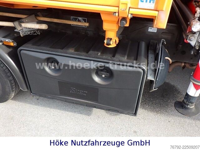 Furgone ribaltabile a tre lati IVECO 70 C 18 DoKa/Kipper/Palfinger Kran/Greifer/2xAHK