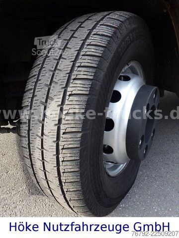 Furgone ribaltabile a tre lati IVECO 70 C 18 DoKa/Kipper/Palfinger Kran/Greifer/2xAHK