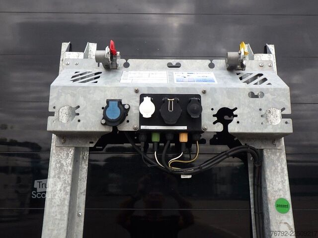 Semirimorchio con telone SCHWARZMÜLLER S1 Power-Line Tautliner/Schiebeverdeck/Lift/LASI