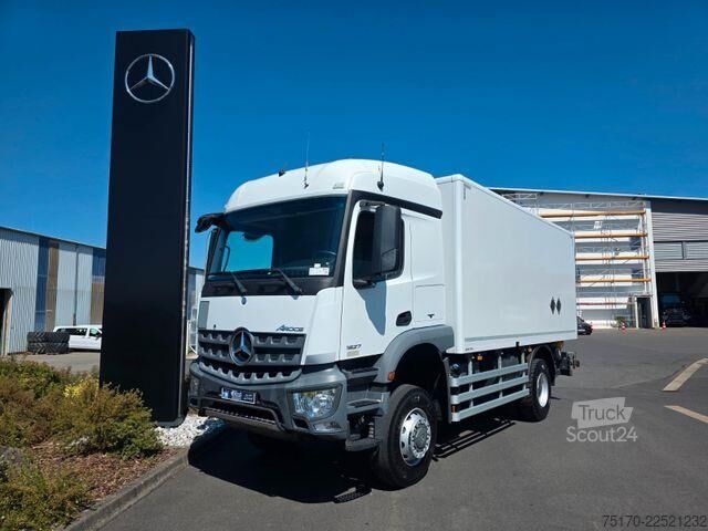 Lagaminas Mercedes-Benz Arocs 1827 A 4x4 LBW Tür+Treppe Schalter