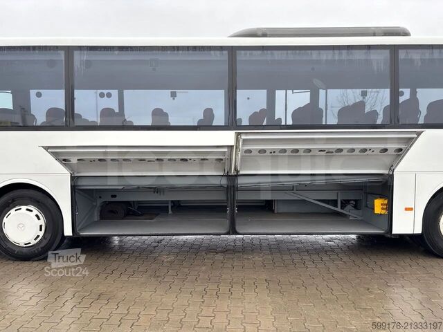 Meziměstský autobus Mercedes-Benz Intouro