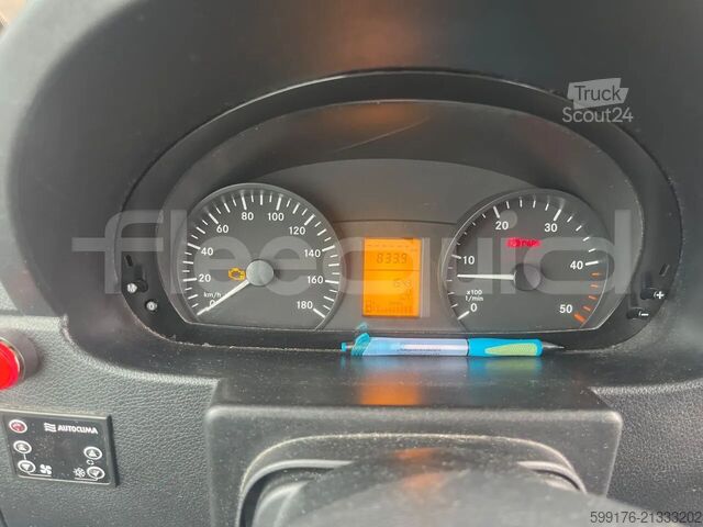 Автомобил за превоз на пътници Mercedes-Benz Sprinter