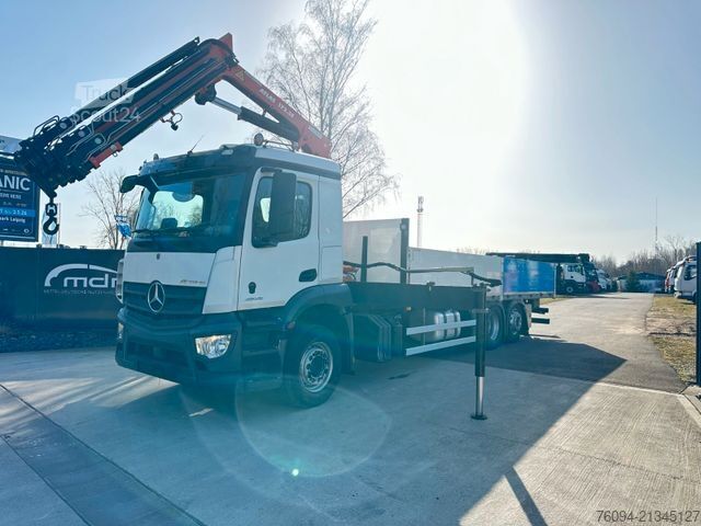 Ciężarówka z płaską platformą MERCEDES-BENZ Actros 2536 6x2 KRAN 20m FUNK Pritsche 7,5m