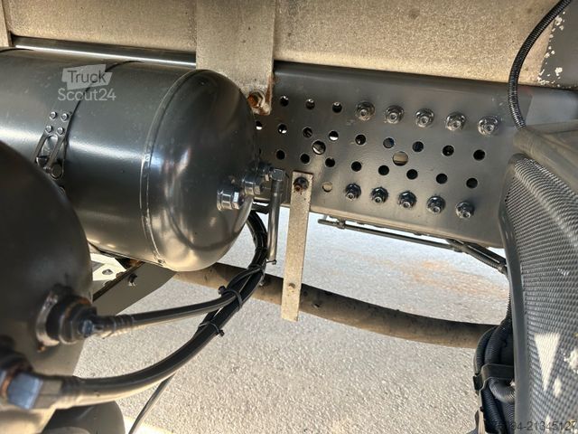 Ciężarówka z płaską platformą MERCEDES-BENZ Actros 2536 6x2 KRAN 20m FUNK Pritsche 7,5m