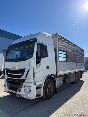 Tovorno vozilo s ravno platformo in ponjavo IVECO AS260SY/FP-CM