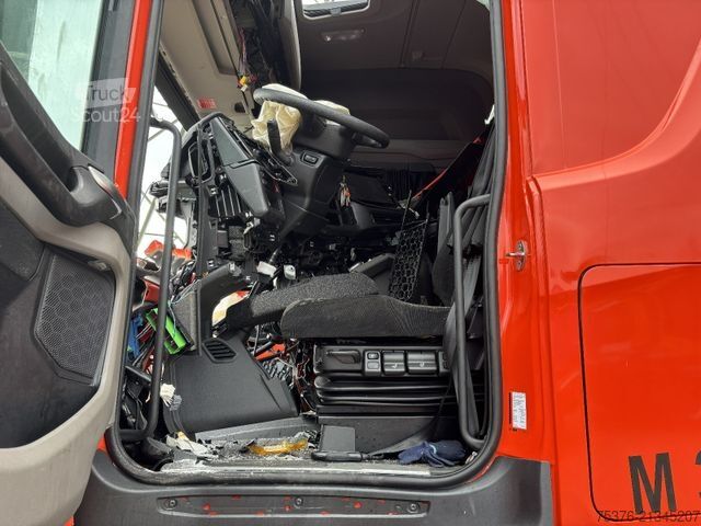 Standardowy ciągnik siodłowy SCANIA R460 Retarder Unfallschaden