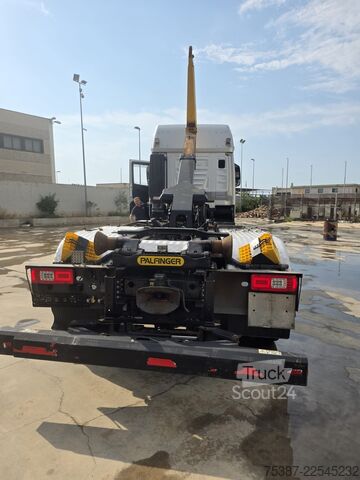 Abrollkipper iveco 260S48