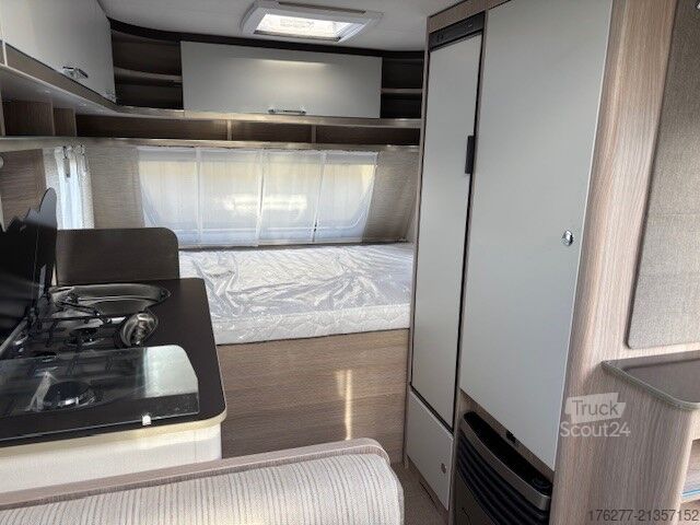 Potovalna prikolica Burstner Premio  395 TS