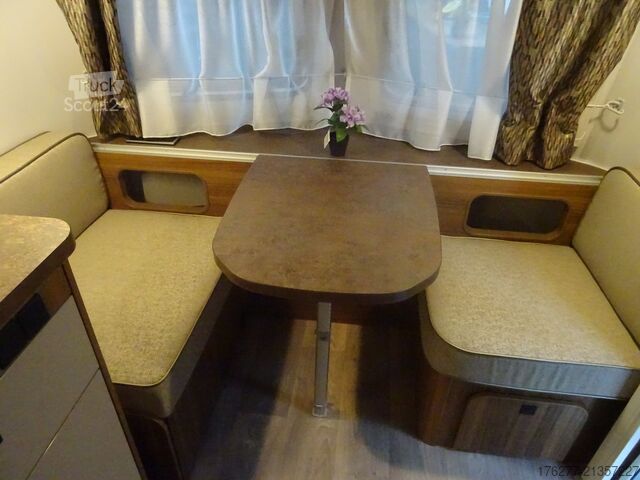 Potovalna prikolica Eriba Touring 310 Legend