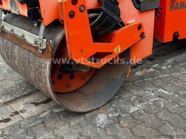 Rouleau monocylindre HAMM HD 8VV Walzenzug 443 Std.