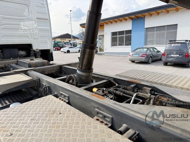 Sklápěcí vůz VOLVO FH 500 8X4 BL Lift Retarder Meiller Bordmatik