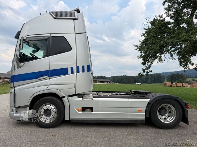 Standarta vilcējs VOLVO FH500 XL Retarder