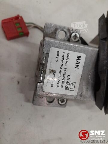 Interjera daļa Man Occ combischakelaar retarder MAN TGS 81255090159