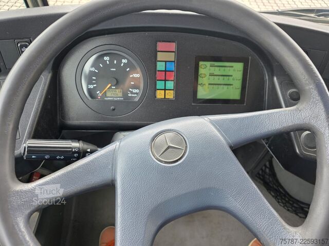 Şehirlerarası otobüs MERCEDES-BENZ LE 530 40+56+1+1