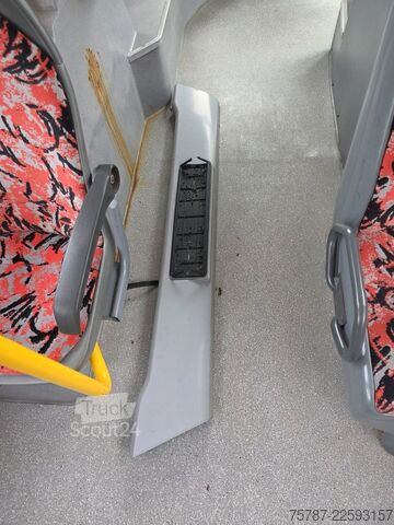 Şehirlerarası otobüs MERCEDES-BENZ LE 530 40+56+1+1