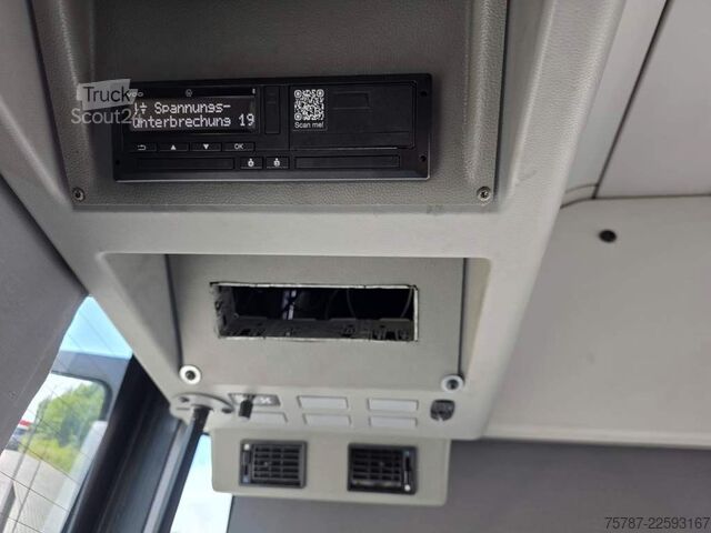 Şehirlerarası otobüs MERCEDES-BENZ LE 530  n40+56+1+1