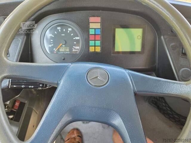 Şehirlerarası otobüs MERCEDES-BENZ LE 530  n40+56+1+1