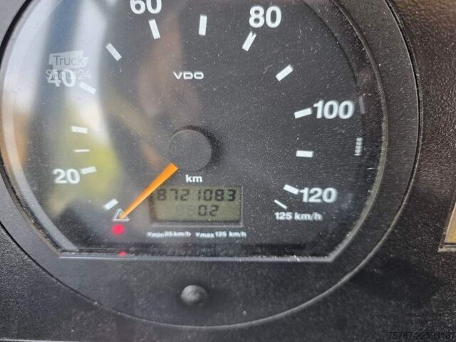 Şehirlerarası otobüs MERCEDES-BENZ LE 530  n40+56+1+1