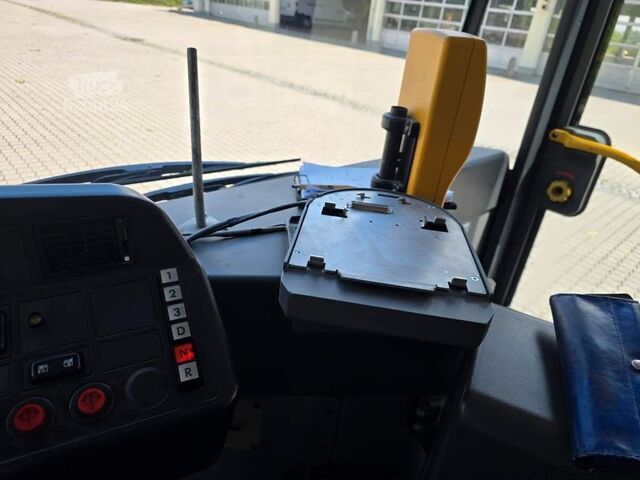 Şehirlerarası otobüs MERCEDES-BENZ LE 530  n40+56+1+1