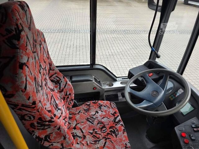 Şehirlerarası otobüs MERCEDES-BENZ LE 530 40+56+1+1