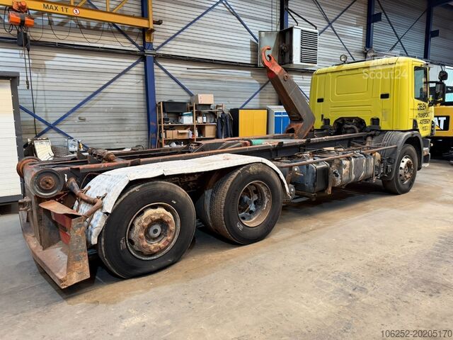 Sistema de brazo de gancho Scania 94G-260 6x2 HOOKLIFT / GANCHO - MANUAL - BE TRUCK